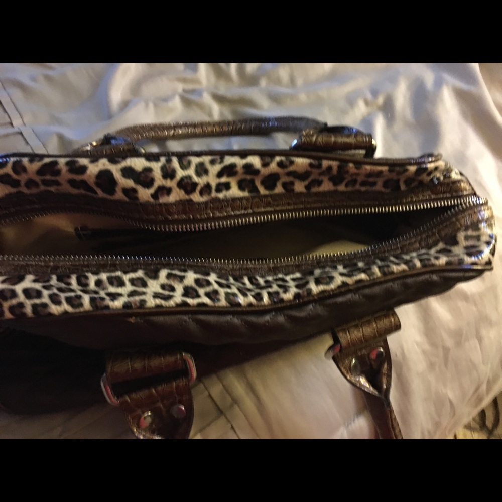 Purse - Picture 2 of 5